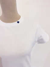 Load image into Gallery viewer, Flora Tshirt - Slim - Blue heart button