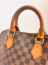 Carica l'immagine nel visualizzatore di Gallery, Borsa Louis Vuitton Alma vintage