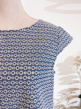 Carica l&#39;immagine nel visualizzatore di Gallery, Maglia sangallo