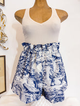 Load image into Gallery viewer, Shorts Toile de Jouy blu