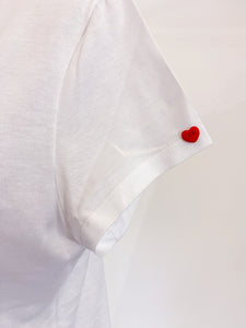 Tshirt Antonia - Regular - Bottoncino cuore rosso.
