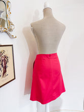 Carica l'immagine nel visualizzatore di Gallery, Gonna Celine fucsia - Taglia 38