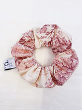 Load image into Gallery viewer, Toile de Jouy hair ties