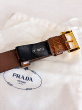 Carica l'immagine nel visualizzatore di Gallery, Cintura coccodrillo Prada