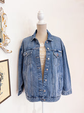 Carica l'immagine nel visualizzatore di Gallery, Giacca denim DKNY - Taglia S over