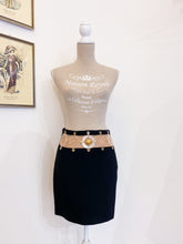 Load image into Gallery viewer, Medallion miniskirt - Size 40