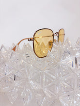 Carica l'immagine nel visualizzatore di Gallery, Occhiali da sole Ray Ban Hexagonal
