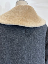 Carica l'immagine nel visualizzatore di Gallery, Blouson shetland miu miu - Taglia 38 over