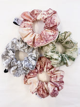 Load image into Gallery viewer, Toile de Jouy hair ties