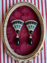 Load image into Gallery viewer, Orecchini Vintage Valentino