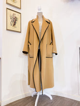 Carica l'immagine nel visualizzatore di Gallery, Cappotto double ricamo -