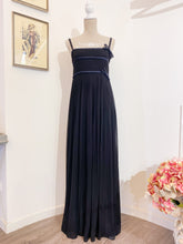 Load image into Gallery viewer, Long pleated dress + bolero - Size 40