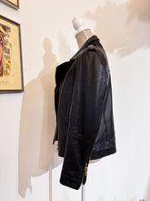 Carica l&#39;immagine nel visualizzatore di Gallery, Chiodo in pelle imbottito - Taglia 46