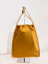 Load image into Gallery viewer, Pouch Prada seta