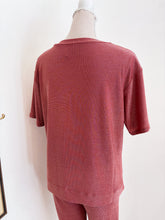 Load image into Gallery viewer, T-shirt over