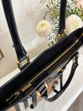 Load image into Gallery viewer, Borsa Burberry Whipstitch House Check
