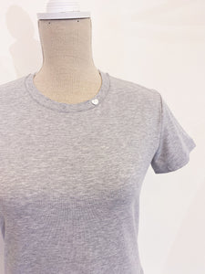 Gray Flora Tshirt - Slim - White heart button