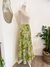 Carica l&#39;immagine nel visualizzatore di Gallery, Gonna chiffon fiori
