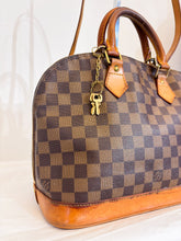 Carica l'immagine nel visualizzatore di Gallery, Borsa Louis Vuitton Alma vintage