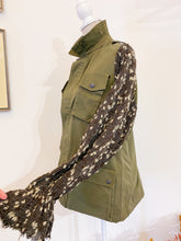 Load image into Gallery viewer, Tweed sleeve jacket - One size