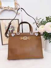 Load image into Gallery viewer, Borsa Gucci Zumi cammello