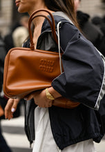 Load image into Gallery viewer, Borsa Beau Miu Miu