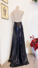 Load image into Gallery viewer, Long sequined skirt - Size 40