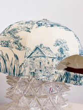 Load image into Gallery viewer, Cappellino sartoriale Toile de Jouy azzurro