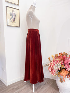 Velvet skirt - Size 44 