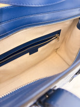 Load image into Gallery viewer, Borsa Gucci GG Embossed