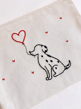 Carica l&#39;immagine nel visualizzatore di Gallery, Pochette ricamata a mano