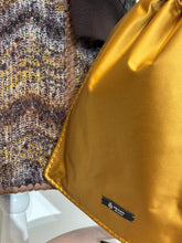 Load image into Gallery viewer, Pouch Prada seta