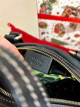 Carica l'immagine nel visualizzatore di Gallery, Borsa papillon nera