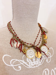 Collana monete e corallini