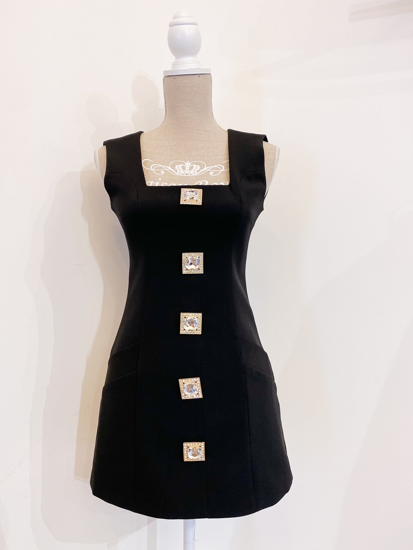 Sheath dress with jewel buttons - Size XS