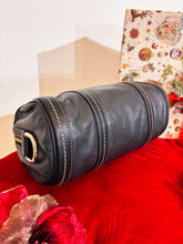 Carica l'immagine nel visualizzatore di Gallery, Borsa papillon nera