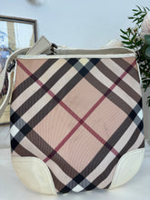 Carica l'immagine nel visualizzatore di Gallery, Borsa postina Burberry