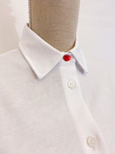 Carica l&#39;immagine nel visualizzatore di Gallery, Giulia bianca- Camicia in maglia - Bottoncino a cuore