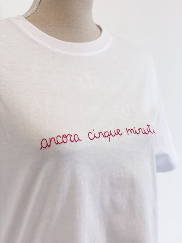 Tshirt ricamata a mano