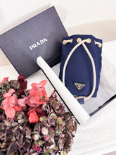 Carica l'immagine nel visualizzatore di Gallery, Mini Pouch Prada