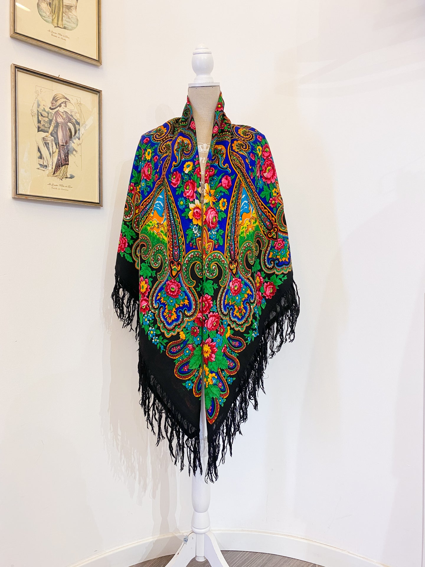 Vintage shawl