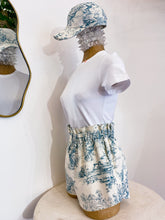 Load image into Gallery viewer, Shorts Toile de Jouy azzurro