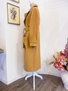 Camel coat - Size 42 Over