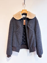 Carica l'immagine nel visualizzatore di Gallery, Blouson shetland miu miu - Taglia 38 over