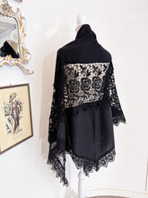 Load image into Gallery viewer, Pareo scialle in pizzo