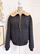 Carica l'immagine nel visualizzatore di Gallery, Blouson shetland miu miu - Taglia 38 over