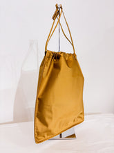 Load image into Gallery viewer, Pouch Prada seta