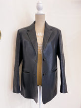 Carica l&#39;immagine nel visualizzatore di Gallery, Blazer pelle - Taglia 40