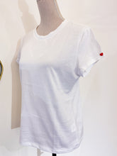 Load image into Gallery viewer, Antonia Tshirt - Regular - Red heart button.