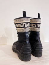 Carica l&#39;immagine nel visualizzatore di Gallery, Anfibio D-Major - N. 39